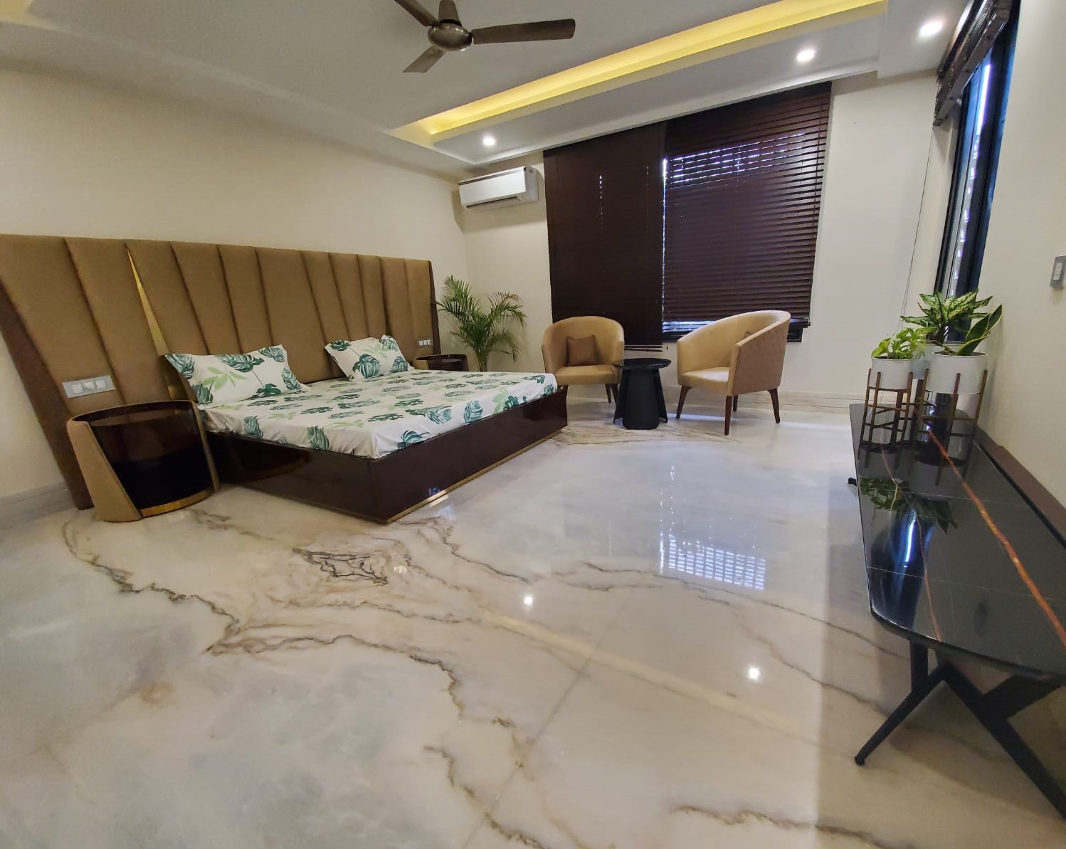 Fully Furnished Luxury Floor At Garden Villa